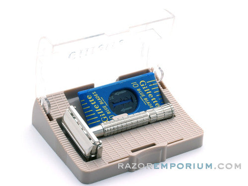 1954 Z2 Gillette Flare Tip Super Speed Safety Razor Set w/ Blade Bank & Case