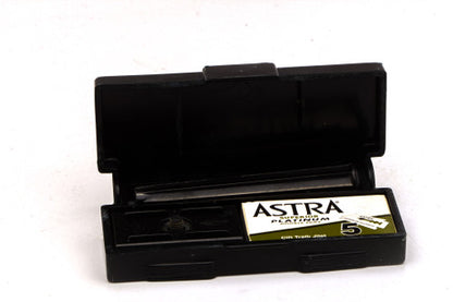 1939-47 Gillette Fat Handle Contract Tech Set With Astra Green Blades