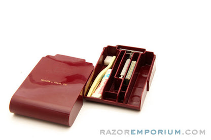 1956 Gillette B4 Etched Logo Cap Ball End Tech Razor in Maroon Pok-Kit Case