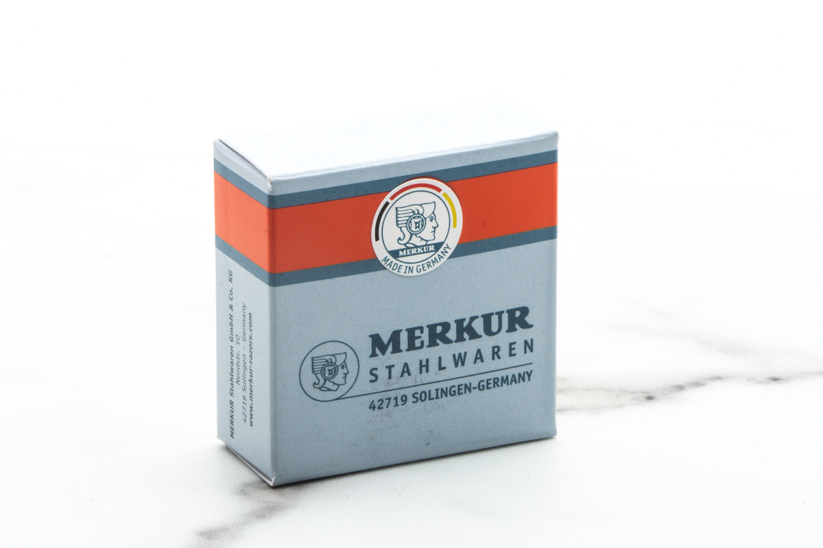 Merkur | Travel Razor 933 INOX with Leather Case