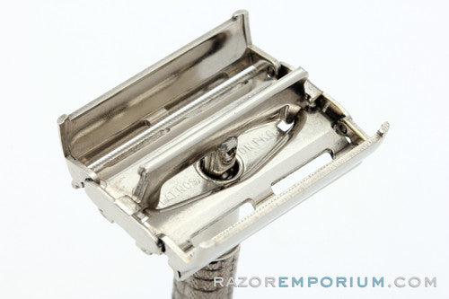 1966 Gillette L3 Flare Tip Super Speed Safety DE Razor