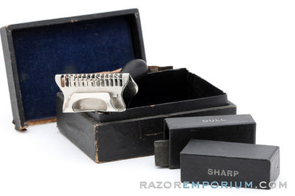 1907 American Safety Razor Co. Single Edge Safety Razor w/ Black Leather Box