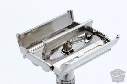 1960 Gillette F2 Flair Tip Super Speed Safety Razor