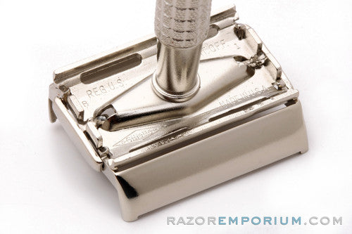 1956 Gillette Medium Flair Tip Super Speed DE Safety Razor