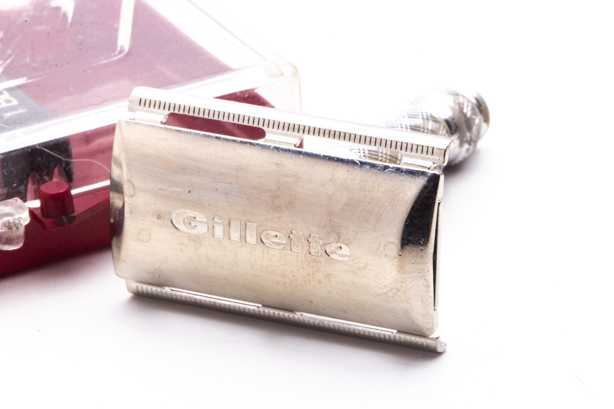 1971 R2 Gillette Ball End Travel Spiral Handle Safety Razor Set | Orig ...