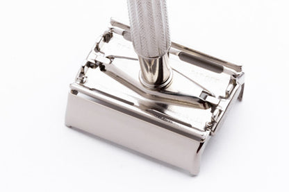 1961 Gillette TV Super Speed DE Safety Razor w/ Red Case - G4