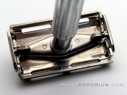1959 E2 Gillette Blue Tip Light DE Super Speed Razor Nickel Set w/ Case, Instructions, & Blade Bank