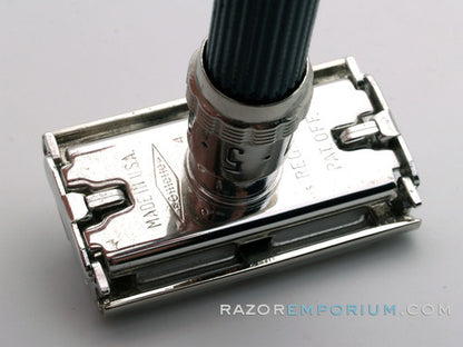 1970 P4 Gillette Super Adjustable 109 Safety Razor
