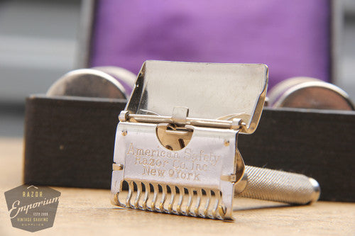 Ever-Ready 1912 Style Snap-Top Single Edge Safety Razor Set in Black Leather Box