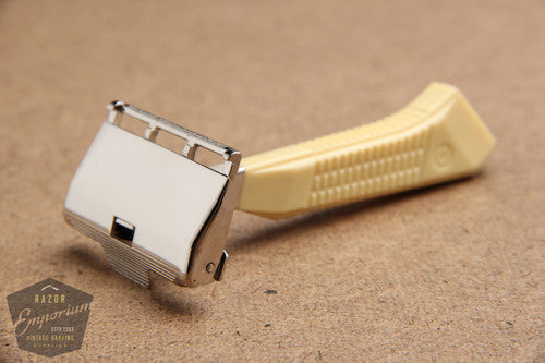 Gem 1940's G-Bar Single Edge Razor with Cream Handle - Excellent