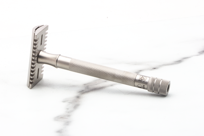 Merkur | 25 INOX Long Handle Double Edge Safety Razor