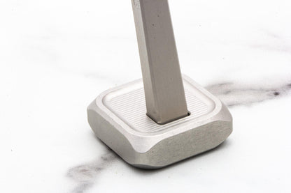 Proof | Tabletop Razor Stand - Clear