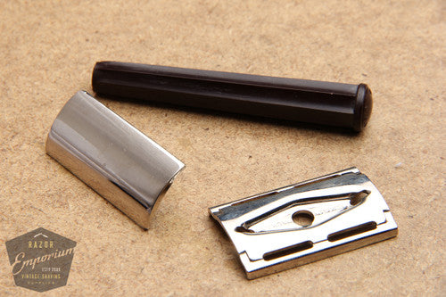 Gillette 1944 WWII Era Bakelite Handle Tech DE Razor