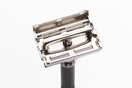 1969 Gillette Super Adjustable 109 Adjustable Safety Razor O2