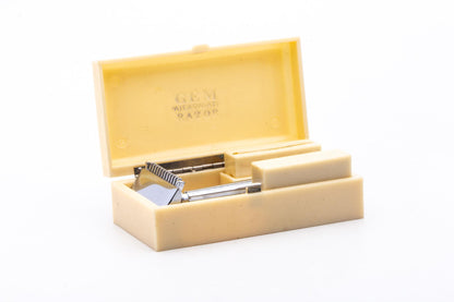 1940's Gem Micromatic Single Edge Open Comb Safety Razor w/ Cream Bakelite Case | Original Condition