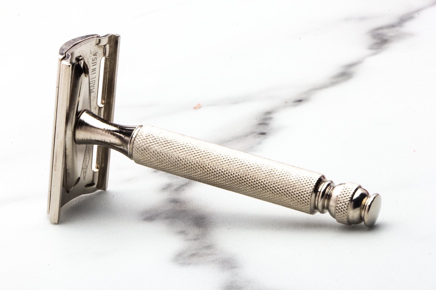 1962 H2 Gillette Ball End Tech DE Razor in Original Red Box w/ Blades | Original Condition
