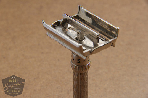 Gillette 1967 Slim Adjustable DE Safety Razor - M3