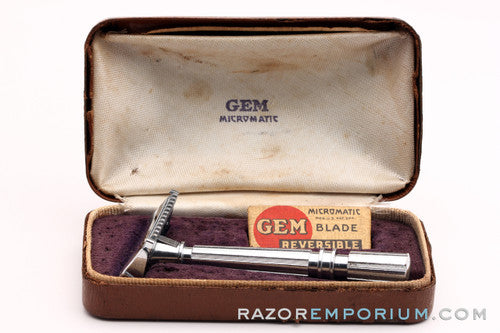 1930's GEM Micromatic Razor Single Edge TTO in Brown Case