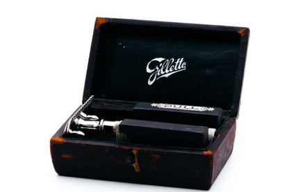 1920 Gillette Double Ring Old Type Safety Razor Set w/ Case & Blade Banks