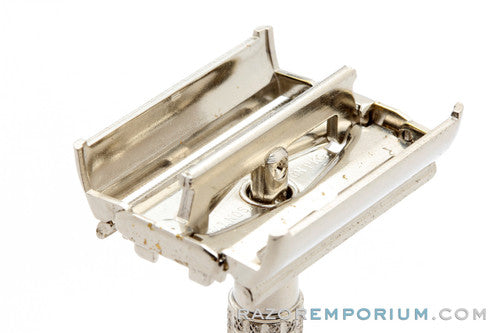 1964 Gillette Flair Tip Super Speed DE Safety Razor - J1