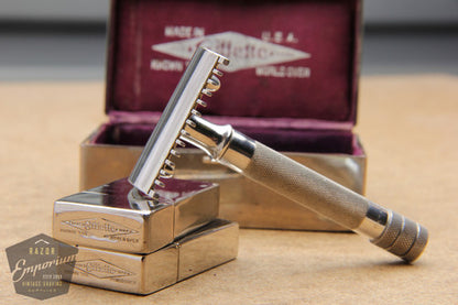 Gillette 1921 Silver Single Ring Old Type Set in Metal Case w/ Blade Banks