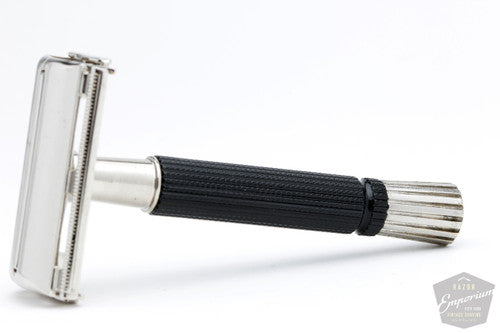 1975 Gillette V2 Black Handle Super Speed Safety Razor