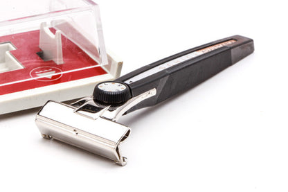 1960s Schick Adjustable Injector Safety Razor With Original Case