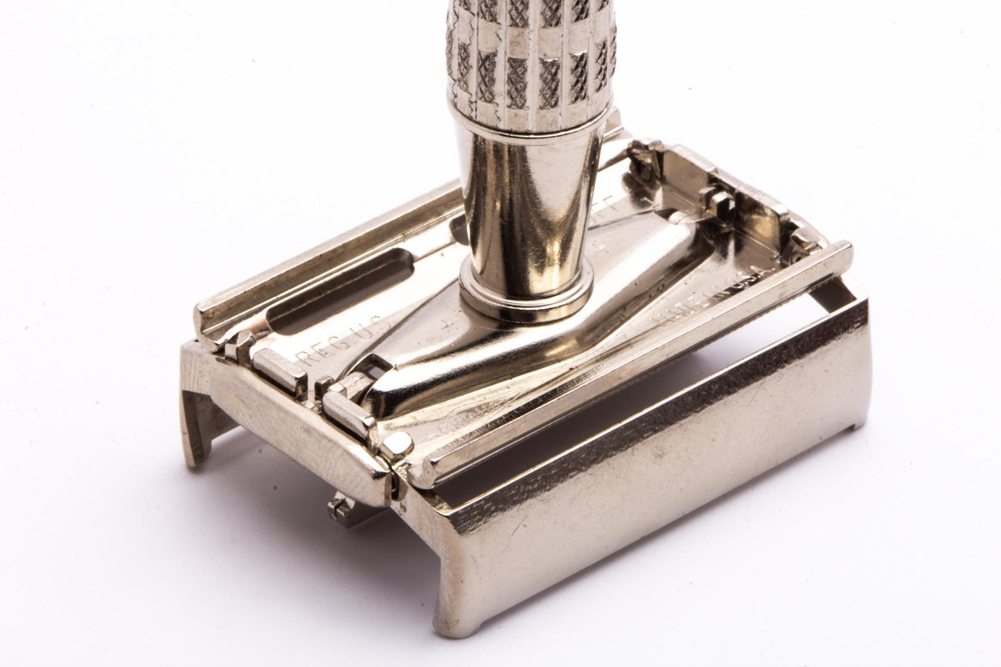 1959 E1 Gillette Heavy Red Tip Super Speed Safety Razor Set | Original Condition