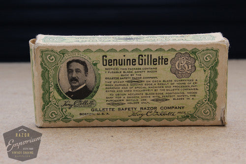 Gillette Long Comb NEW in Box