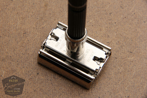 Gillette 1971 Super Adjustable / Super 84 DE Safety Razor S1 - Short Handle