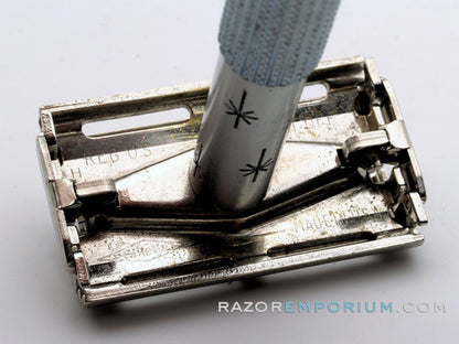 1962 H4 Gillette Blue Star Lady Gillette DE Safety Razor