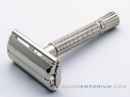 1966 L1 Gillette Flare Tip Super Speed Safety Razor