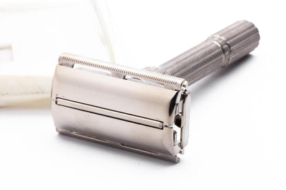 1965 K3 Gillette Slim Adjustable Double Edge Safety Razor Set |  Original Condition