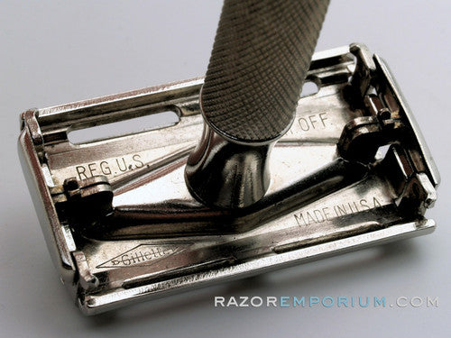 1940's Super Speed Double Edge Safety Razor w/ Red Case & Bladebank