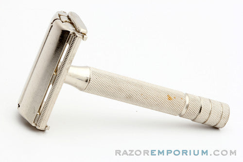 1954 Z4 Gillette TV Super Speed DE Razor Set w/ Original Blue Case & Blades