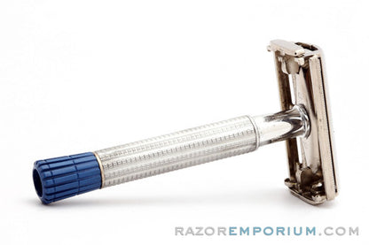 1957 Gillette Blue Tip Light Double Edge Super Speed Razor C1