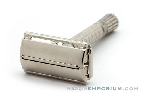 1955 Gillette Flair Tip Regular Super Speed Safety Razor A1
