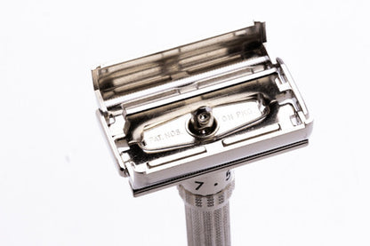 1963 Gillette Slim Adjustable Double Edge Safety Razor I4