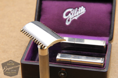 Gillette 1908 Single Ring Old Type Script Logo Set in Leather Case w/ Blade Banks