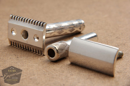Gillette 1928 Silver New Standard Safety Razor