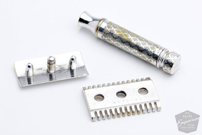 1921 Gillette New Improved Tuckaway Safety Razor