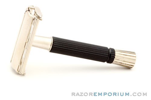 1973 T2 Gillette Black Handle Super Speed Safety Razor