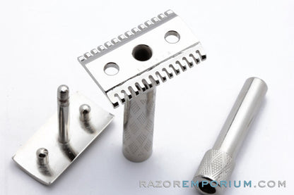 1928 Gillette New Standard Safety Razor with Case - Factory Nickel