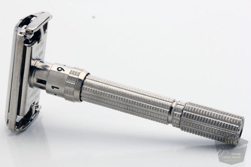 Gillette 1962 Slim Adjustable Double Edge Safety Razor