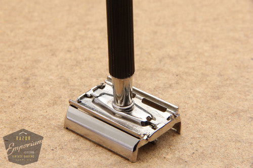 Gillette 1974 Black Handle Super Speed Safety Razor - U3