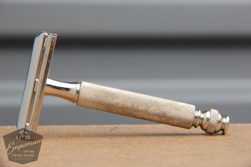 Gillette 1966 Ball End Tech Razor w/ Etched Logo Cap -L1