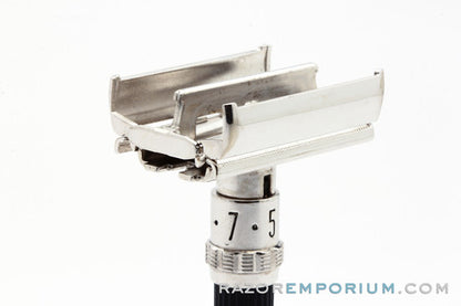 1971 R3 Gillette Super Adjustable 109 Adjustable DE Safety Razor