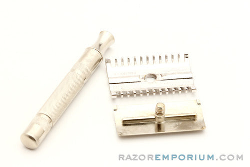 1930's Gillette 'NEW' Long Thin Bar Handle Short Comb Safety Razor