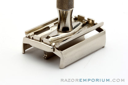 1940's Gillette Super Speed One-Piece Double Edge Razor in Case