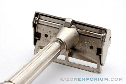 1930's Gem Micromatic TTO Single Edge Single Edge Clog Pruf  Safety Razor